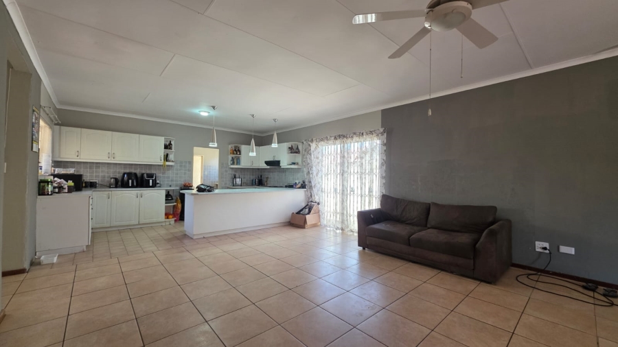 2 Bedroom Property for Sale in Flamwood North West